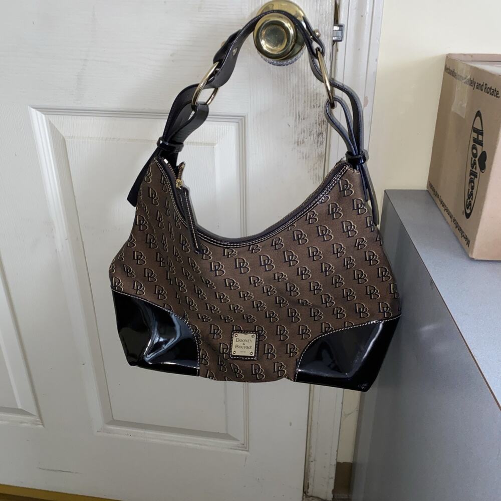 Dooney & Bourke Hobo Purse Bag Beige & Black Canvas Shoulder Bag